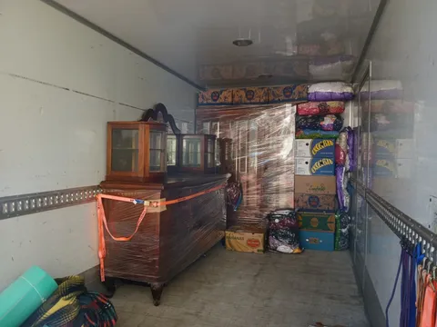 Převoz nábytku ve skříňovém voze
