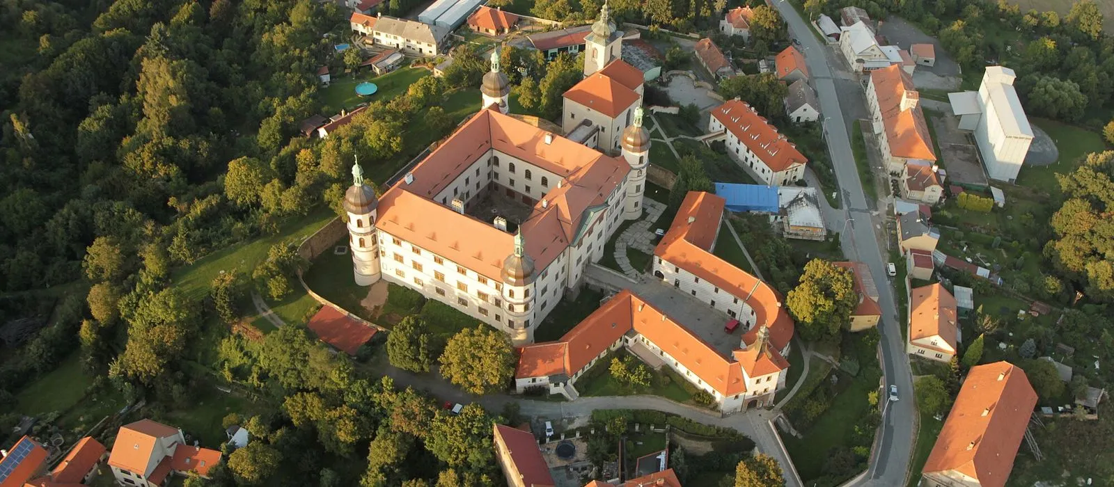Kostelec nad Černými lesy, pohled na město